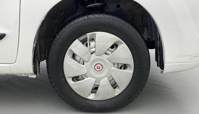 2012 Maruti Wagon R 1.0 LXI, CNG, Manual, 72,983 km, Right Front Wheel