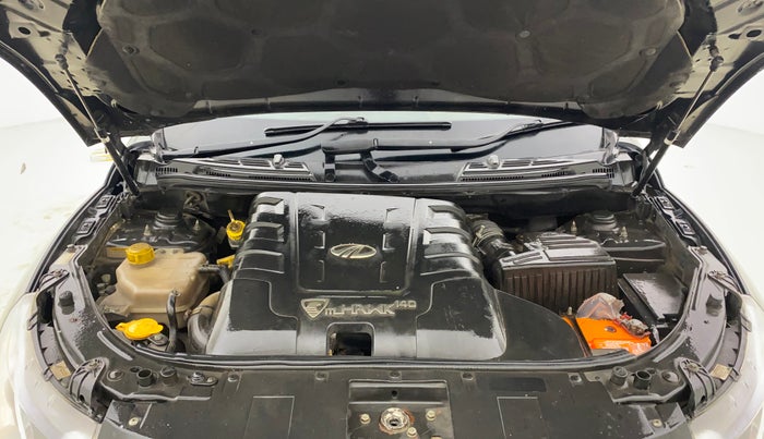 2016 Mahindra XUV500 W10 AT, Diesel, Automatic, 1,10,388 km, Engine View