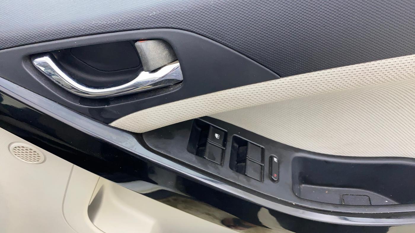 2021 Tata NEXON XZ PLUS PETROL, Petrol, Manual, 65,887 km, Driver Side Door Panels Control