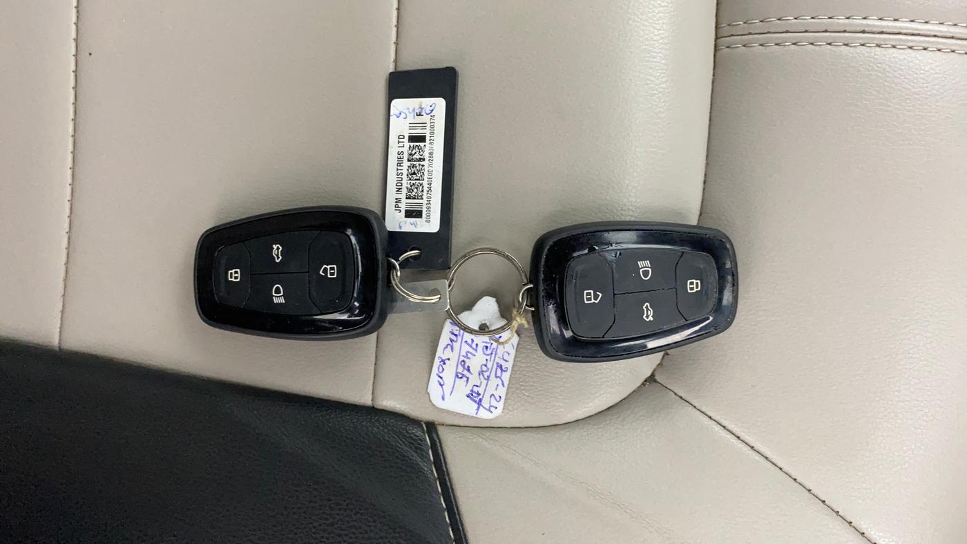 2021 Tata NEXON XZ PLUS PETROL, Petrol, Manual, 65,887 km, Key Close Up