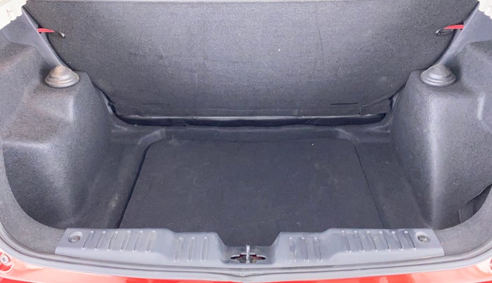 2022 Tata ALTROZ XZ 1.2, Petrol, Manual, 1,086 km, Boot Inside