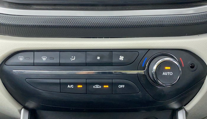 2022 Tata ALTROZ XZ 1.2, Petrol, Manual, 1,086 km, Automatic Climate Control