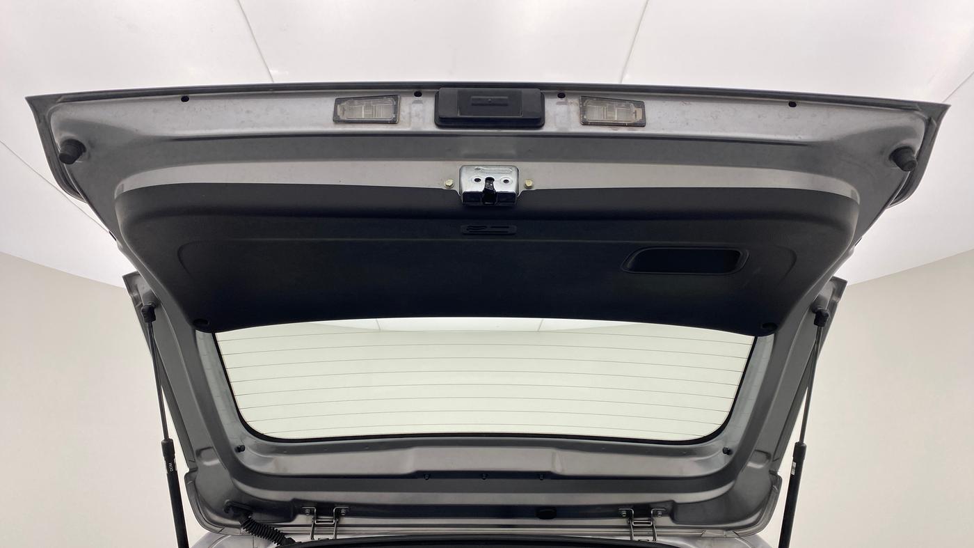 2020 KIA SONET HTK PLUS, Petrol, Manual, 38,471 km, Boot Door Open