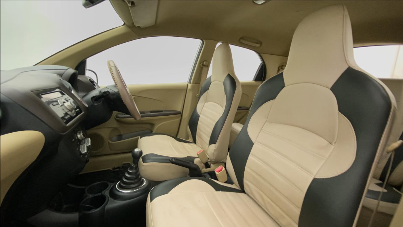 2013 Honda Brio S MT, Petrol, Manual, 35,921 km, Right Side Front Door Cabin