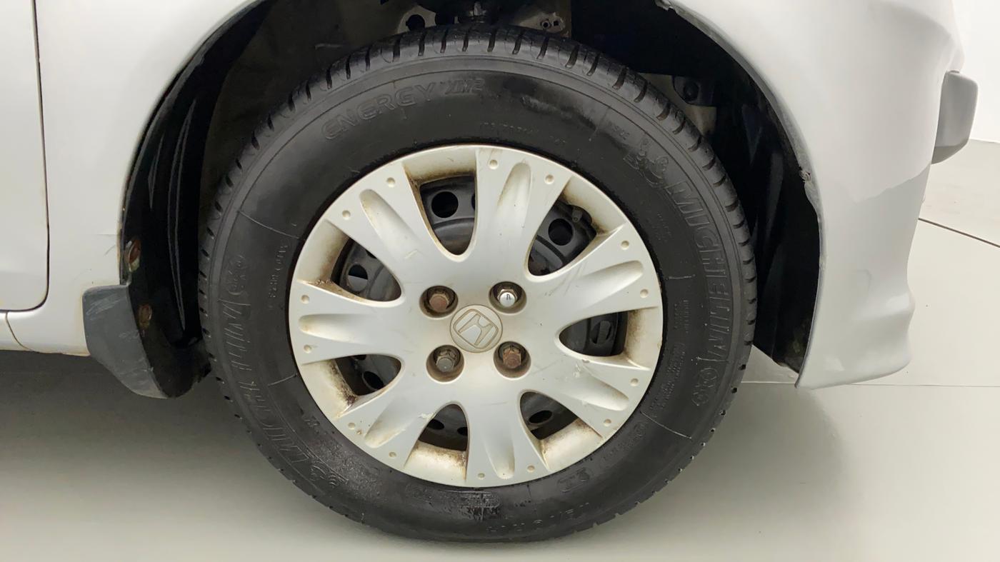 2013 Honda Brio S MT, Petrol, Manual, 35,921 km, Right Front Wheel