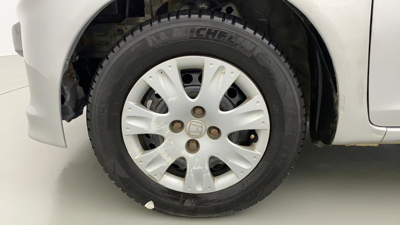 2013 Honda Brio S MT, Petrol, Manual, 35,921 km, Left Front Wheel