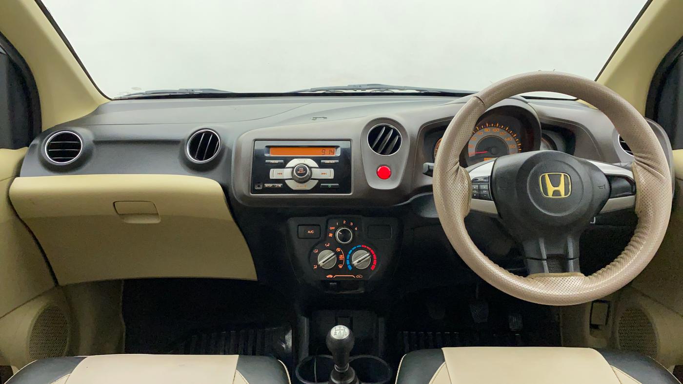 2013 Honda Brio S MT, Petrol, Manual, 35,921 km, Dashboard