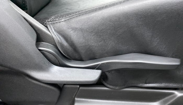 2020 Maruti XL6 ZETA AT, Petrol, Automatic, 41,156 km, Driver Side Adjustment Panel