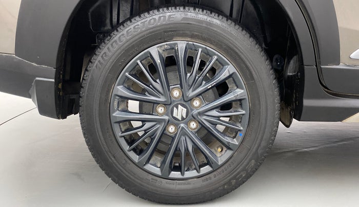 2020 Maruti XL6 ZETA AT, Petrol, Automatic, 41,156 km, Right Rear Wheel
