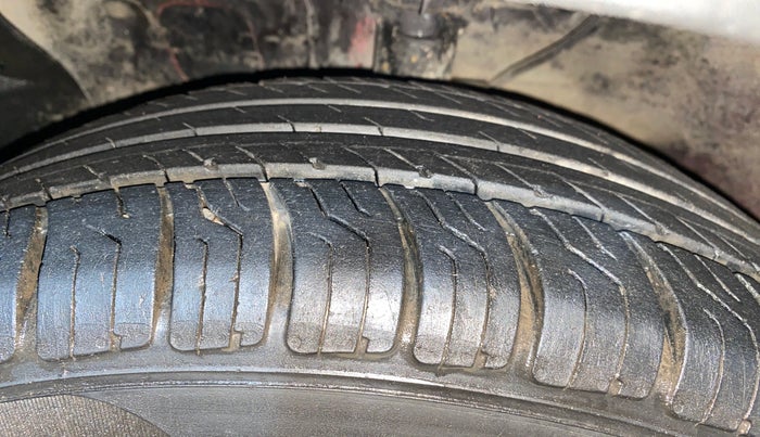 2016 Hyundai Creta BASE 1.6 PETROL, Petrol, Manual, 67,835 km, Left Front Tyre Tread