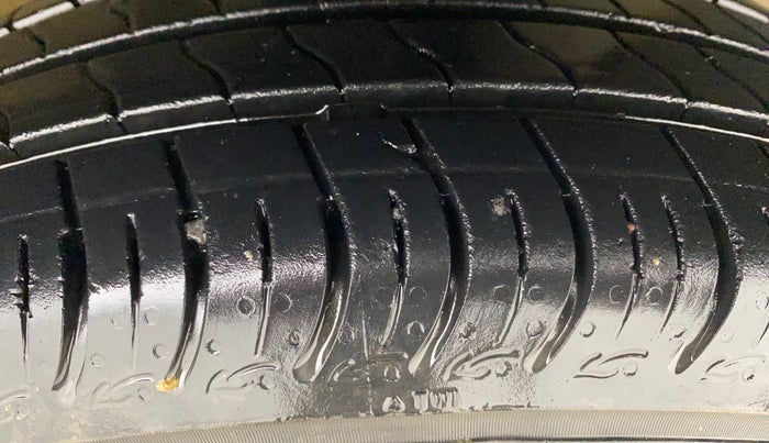 2023 Maruti S PRESSO VXI PLUS (O) AMT, Petrol, Automatic, 8,391 km, Right Front Tyre Tread