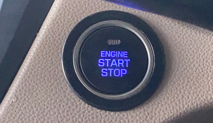 2017 Hyundai Elite i20 ASTA 1.2 (O), CNG, Manual, 1,39,563 km, Keyless Start/ Stop Button