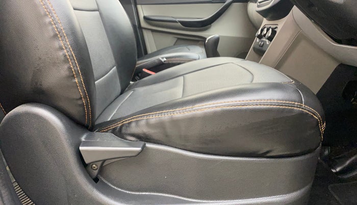 2018 Tata Tiago XM PETROL, Petrol, Manual, 45,566 km, Driver Side Adjustment Panel