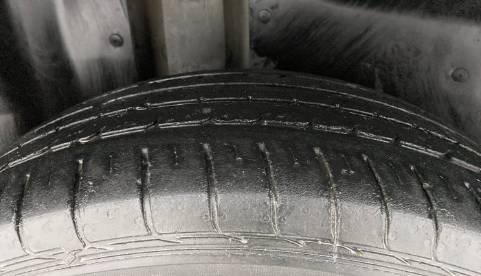 2019 MG HECTOR SHARP 1.5 DCT PETROL, Petrol, Automatic, 43,120 km, Right Rear Tyre Tread