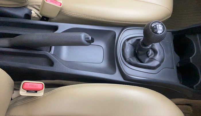 2017 Honda City 1.5L I-VTEC S MT, Petrol, Manual, 50,003 km, Gear Lever