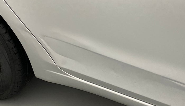 2017 Hyundai Elite i20 MAGNA 1.2, Petrol, Manual, 25,603 km, Right rear door - Minor scratches