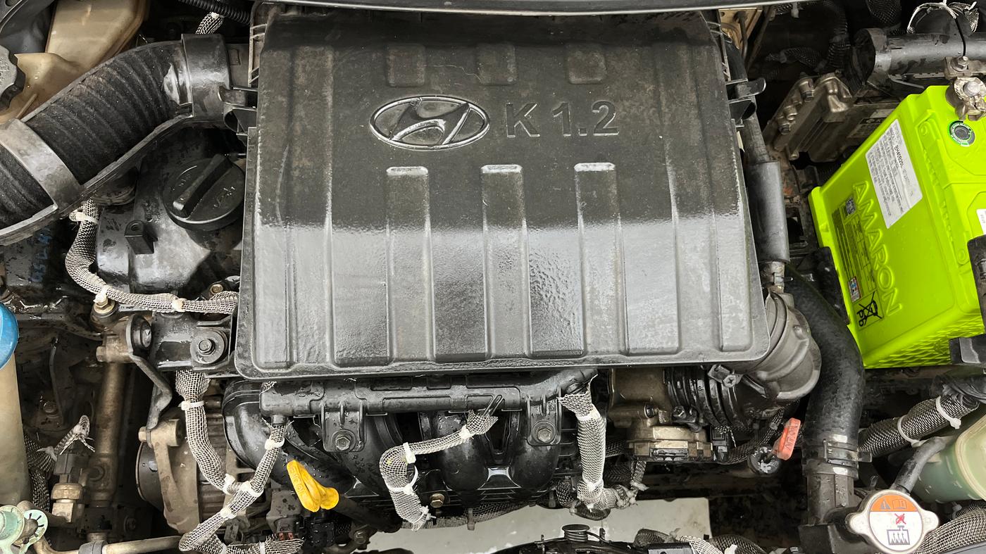 2014 Hyundai Xcent SX 1.2, Petrol, Manual, 83,787 km, Engine View