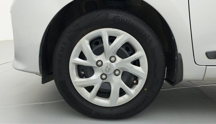 2017 Hyundai Grand i10 SPORTZ 1.2 KAPPA VTVT, Petrol, Manual, 39,999 km, Left Front Wheel