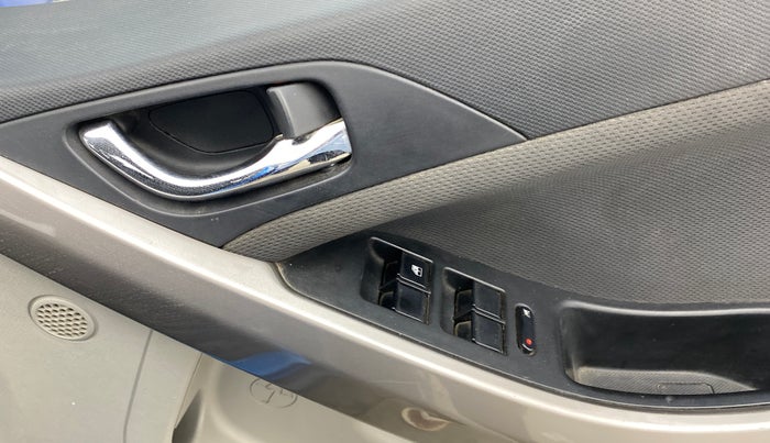 2018 Tata NEXON XZ PLUS DIESEL DUAL TONE, Diesel, Manual, 61,495 km, Driver Side Door Panels Control