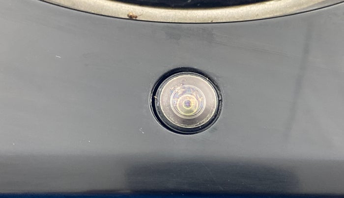 2018 Tata NEXON XZ PLUS DIESEL DUAL TONE, Diesel, Manual, 61,495 km, Parking Camera