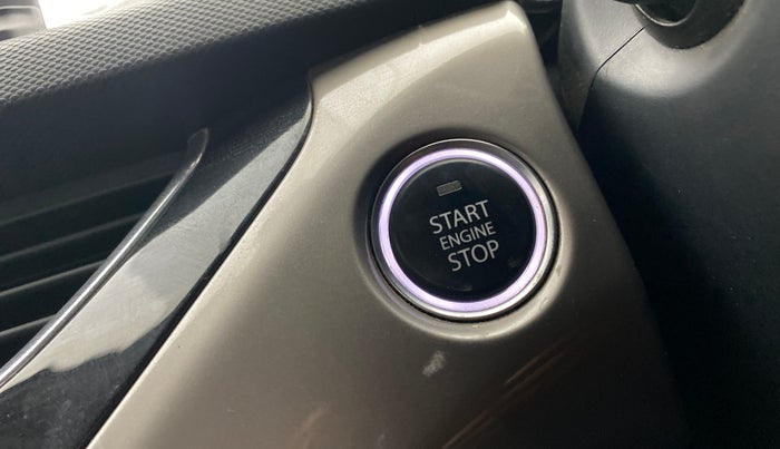 2018 Tata NEXON XZ PLUS DIESEL DUAL TONE, Diesel, Manual, 61,495 km, Keyless Start/ Stop Button