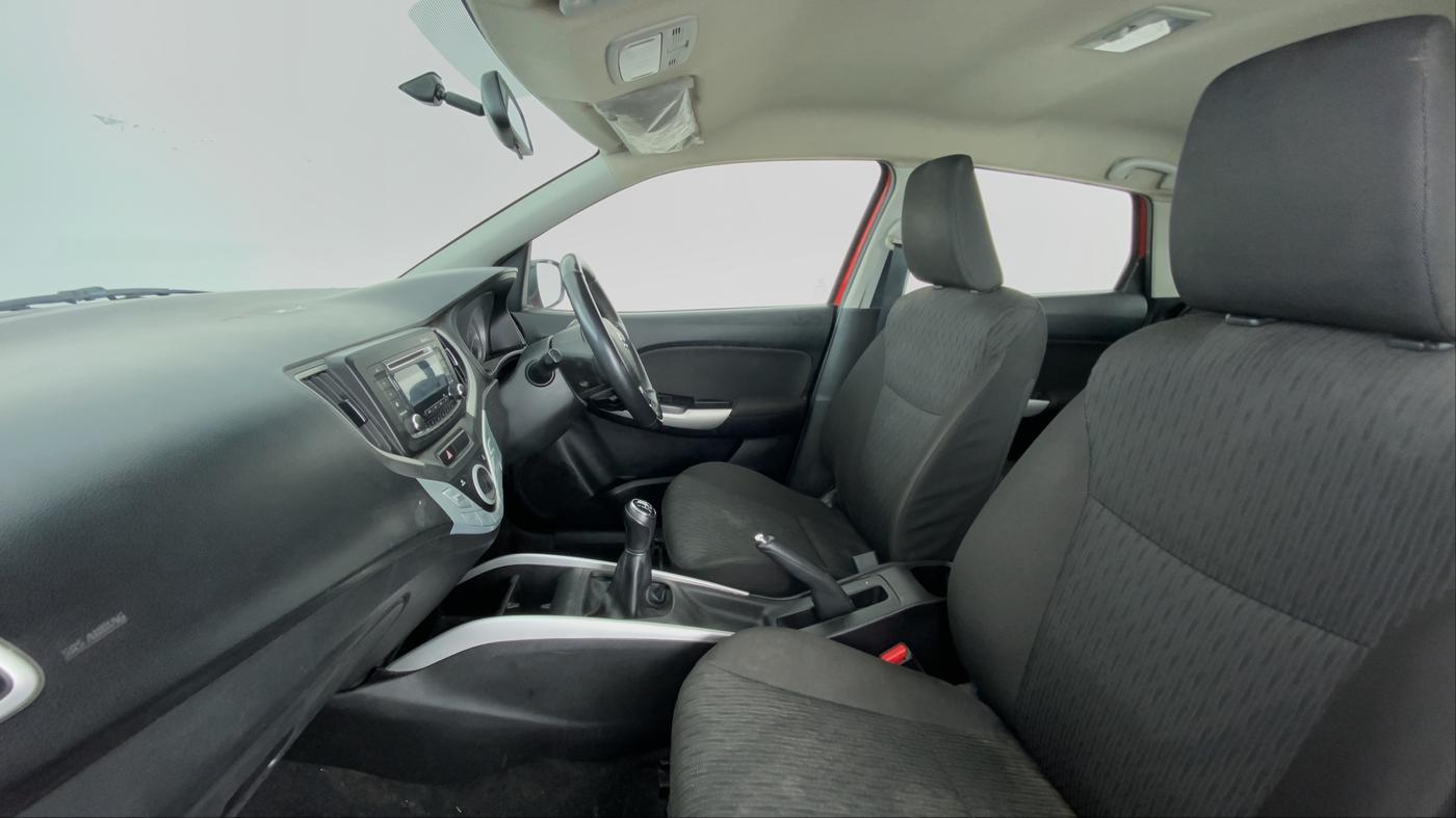 2018 Maruti Baleno DELTA PETROL 1.2, CNG, Manual, 27,538 km, Right Side Front Door Cabin