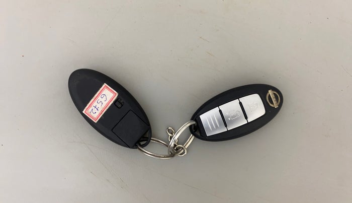 2021 Nissan MAGNITE XV MT, Petrol, Manual, 37,819 km, Key Close Up