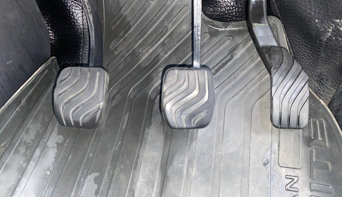 2021 Nissan MAGNITE XV MT, Petrol, Manual, 37,819 km, Pedals