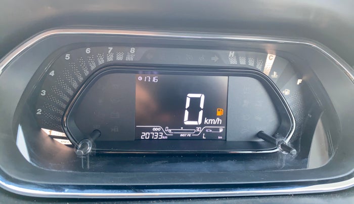2021 Tata Tiago XT (O) PETROL, Petrol, Manual, 20,725 km, Odometer Image