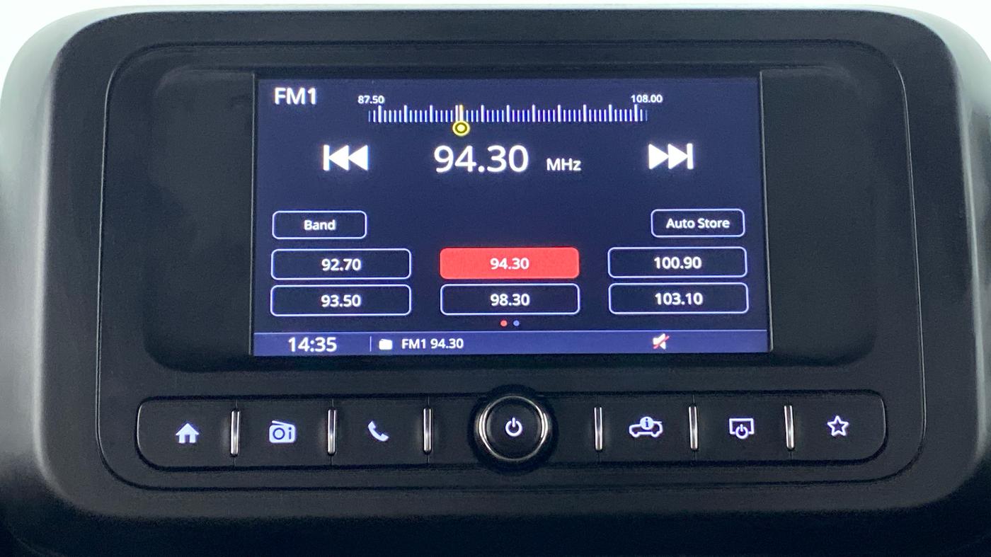 2021 Mahindra Thar LX  P 4WD AT CONVERTIBLE, Petrol, Automatic, 21,143 km, Infotainment System