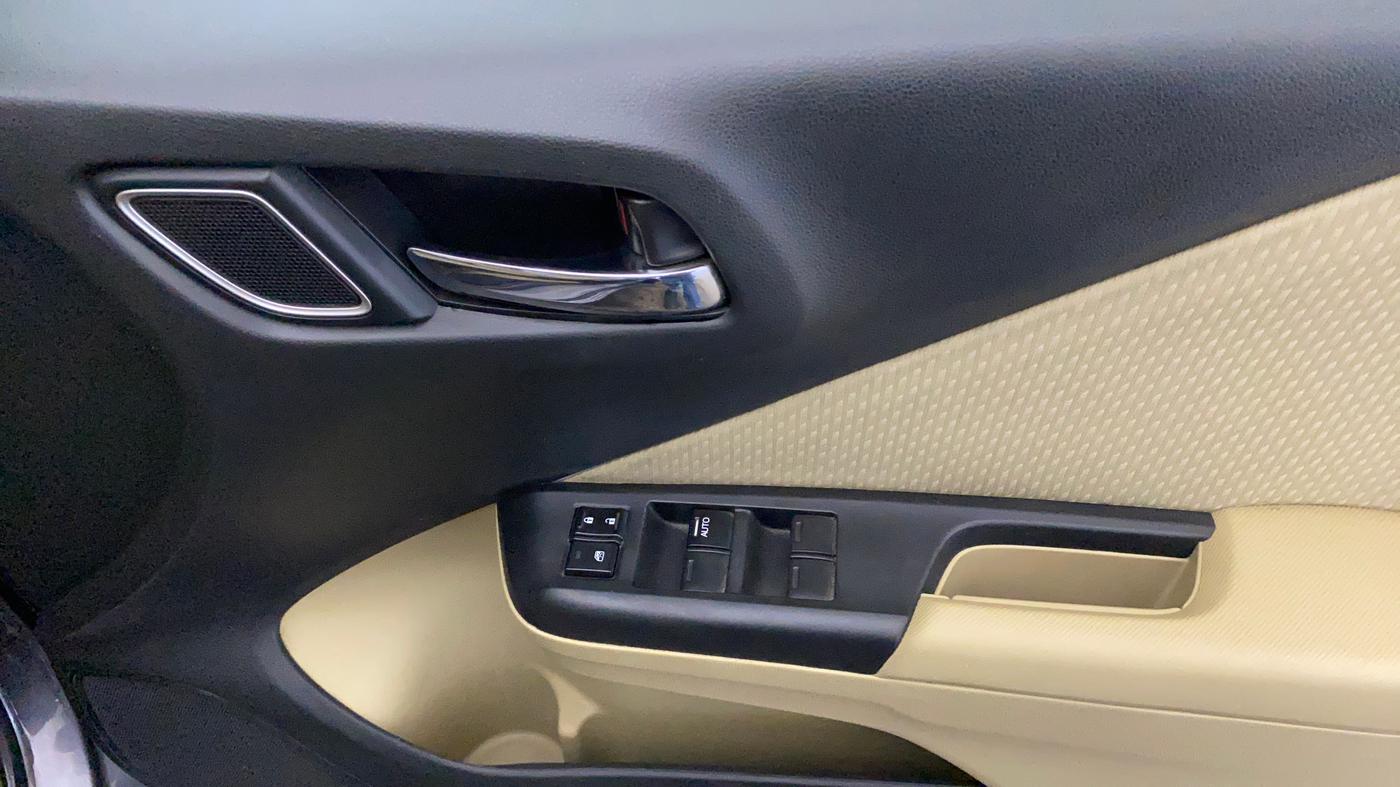2020 Honda City 1.5L I-VTEC V MT, Petrol, Manual, 57,201 km, Driver Side Door Panels Control