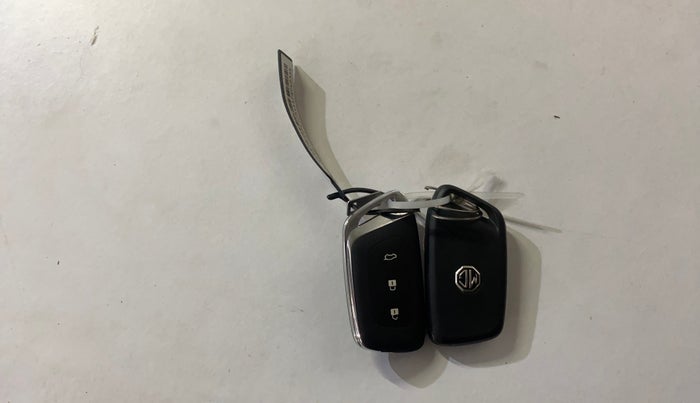 2023 MG HECTOR SHARP PRO 1.5 TURBO MT PETROL, Petrol, Manual, 39,333 km, Key Close Up