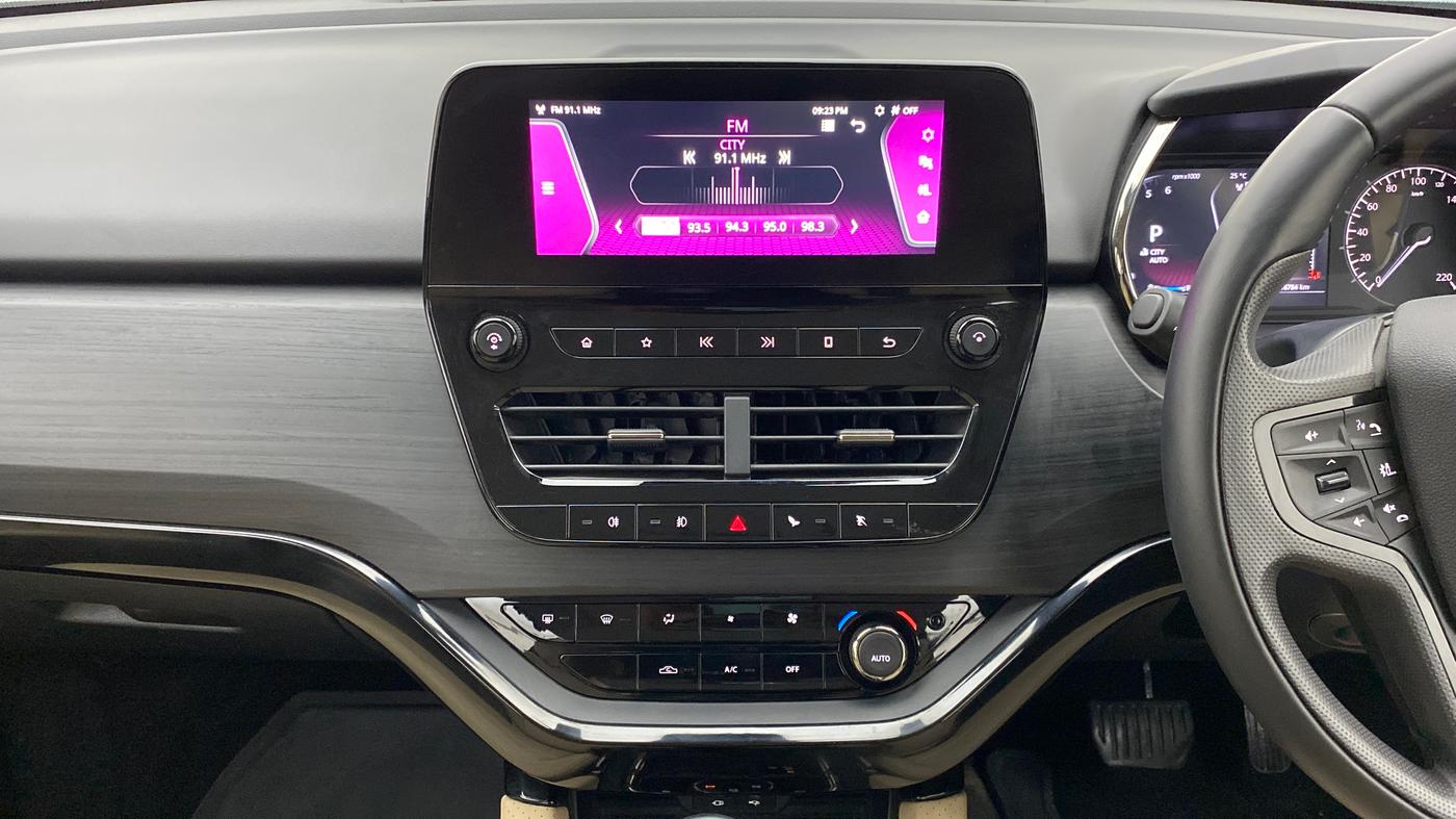 2021 Tata Safari XZA+  KRYOTEC, Diesel, Automatic, 16,784 km, Air Conditioner