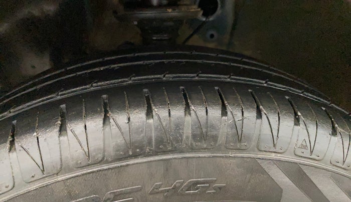 2021 Maruti IGNIS ZETA 1.2, Petrol, Manual, 96,670 km, Left Front Tyre Tread