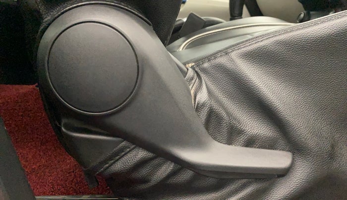 2021 Maruti IGNIS ZETA 1.2, Petrol, Manual, 96,670 km, Driver Side Adjustment Panel