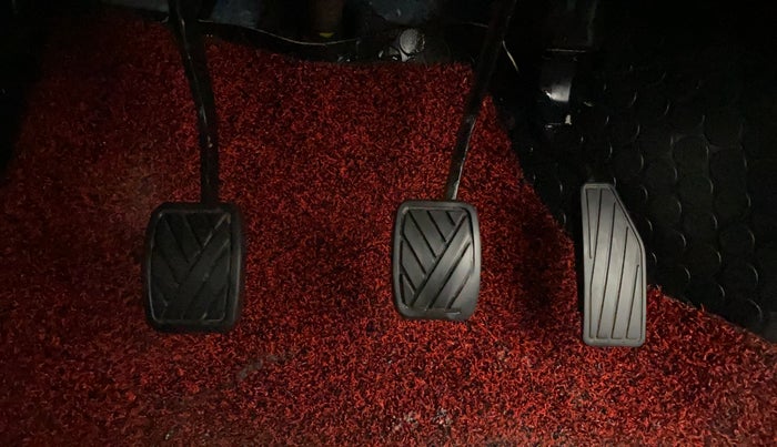 2021 Maruti IGNIS ZETA 1.2, Petrol, Manual, 96,670 km, Pedals