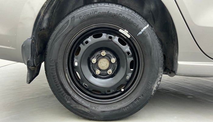 2014 Skoda Rapid 1.6 TDI MT AMBITION PLUS, Diesel, Manual, 68,027 km, Right Rear Wheel