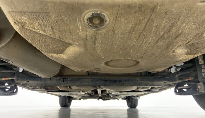 2014 Skoda Rapid 1.6 TDI MT AMBITION PLUS, Diesel, Manual, 68,027 km, Rear Underbody