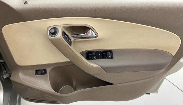 2014 Skoda Rapid 1.6 TDI MT AMBITION PLUS, Diesel, Manual, 68,027 km, Driver Side Door Panels Control