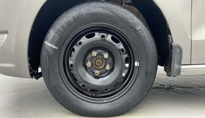 2014 Skoda Rapid 1.6 TDI MT AMBITION PLUS, Diesel, Manual, 68,027 km, Left Front Wheel