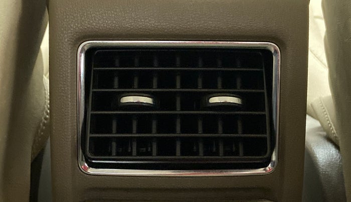 2014 Skoda Rapid 1.6 TDI MT AMBITION PLUS, Diesel, Manual, 68,027 km, Rear AC Vents