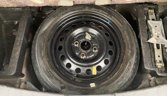 2016 Maruti Wagon R 1.0 VXI AMT, Petrol, Automatic, 57,362 km, Spare Tyre