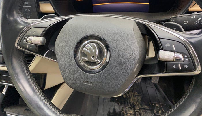 2022 Skoda SLAVIA STYLE 1.0L TSI AT, Petrol, Automatic, 74,692 km, Adaptive Cruise Control