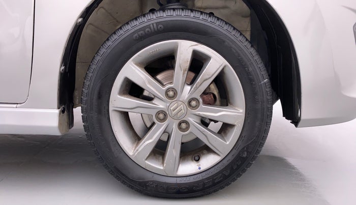 2013 Maruti Wagon R Stingray VXI, Petrol, Manual, 77,850 km, Right Front Wheel