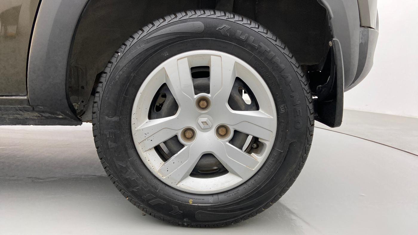 2017 Renault Kwid 1.0 RXL AT, Petrol, Automatic, 40,952 km, Left Rear Wheel