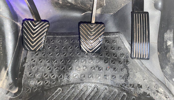 2013 Hyundai i20 MAGNA (O) 1.2, Petrol, Manual, 1,24,943 km, Pedals