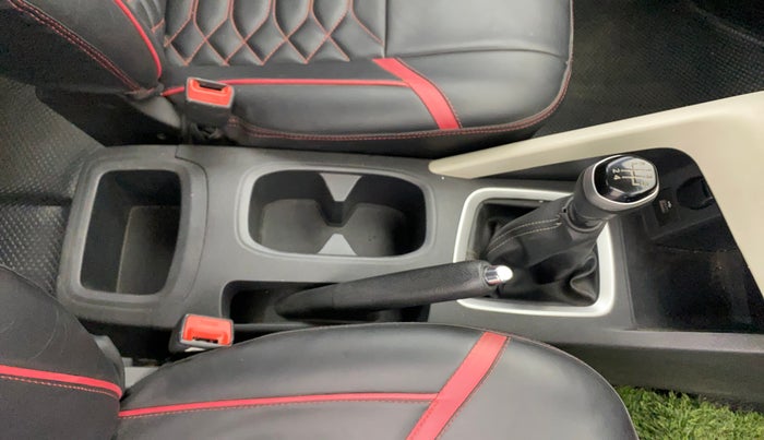 2023 Nissan MAGNITE XV MT, Petrol, Manual, 29,957 km, Gear Lever