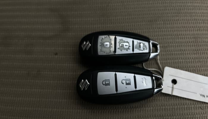 2017 Maruti Ciaz ZETA 1.4  MT PETROL, Petrol, Manual, 62,846 km, Key Close Up
