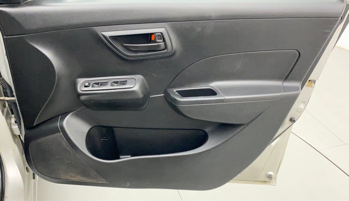 2012 Maruti Swift LXI, Petrol, Manual, 34,682 km, Driver Side Door Panels Control