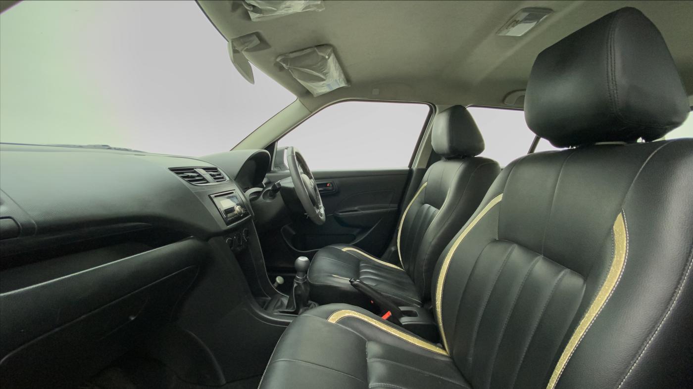 2012 Maruti Swift LXI, Petrol, Manual, 34,682 km, Right Side Front Door Cabin